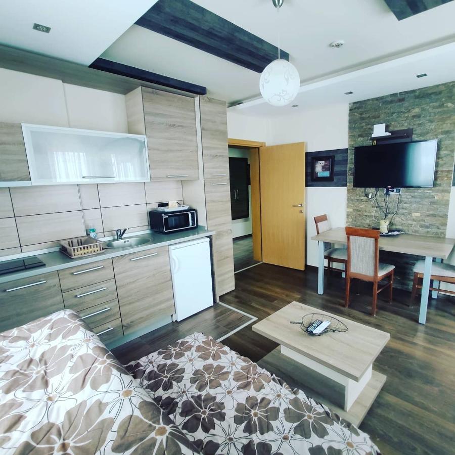 Apartman D16 Milmari โคเปานิก ภายนอก รูปภาพ